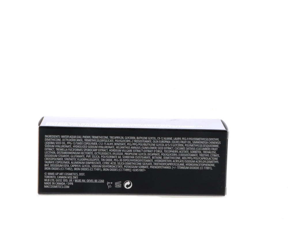 MAC Studio Radiance Serum Powered Foundation NW13 application facile et durable.