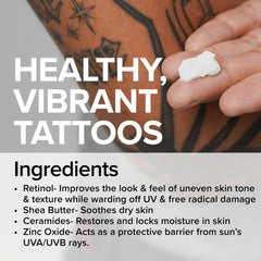 Texture du baume d'amélioration Mad Rabbit sur peau tatouée.