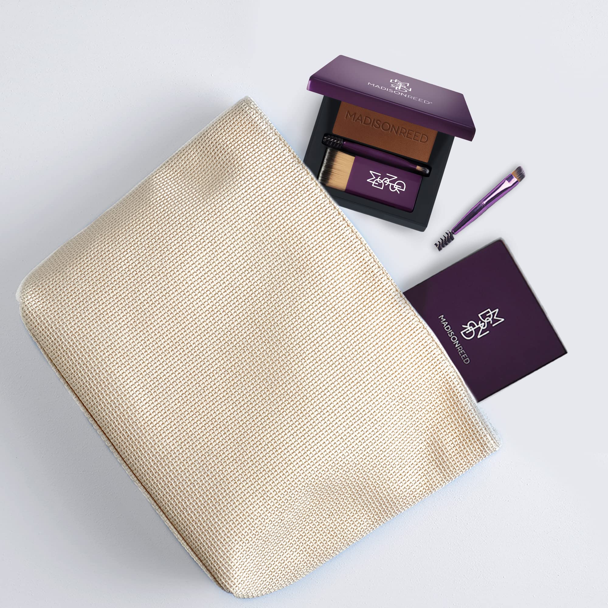 Madison Reed pigments micro-millés offrent profondeur naturelle et couverture.