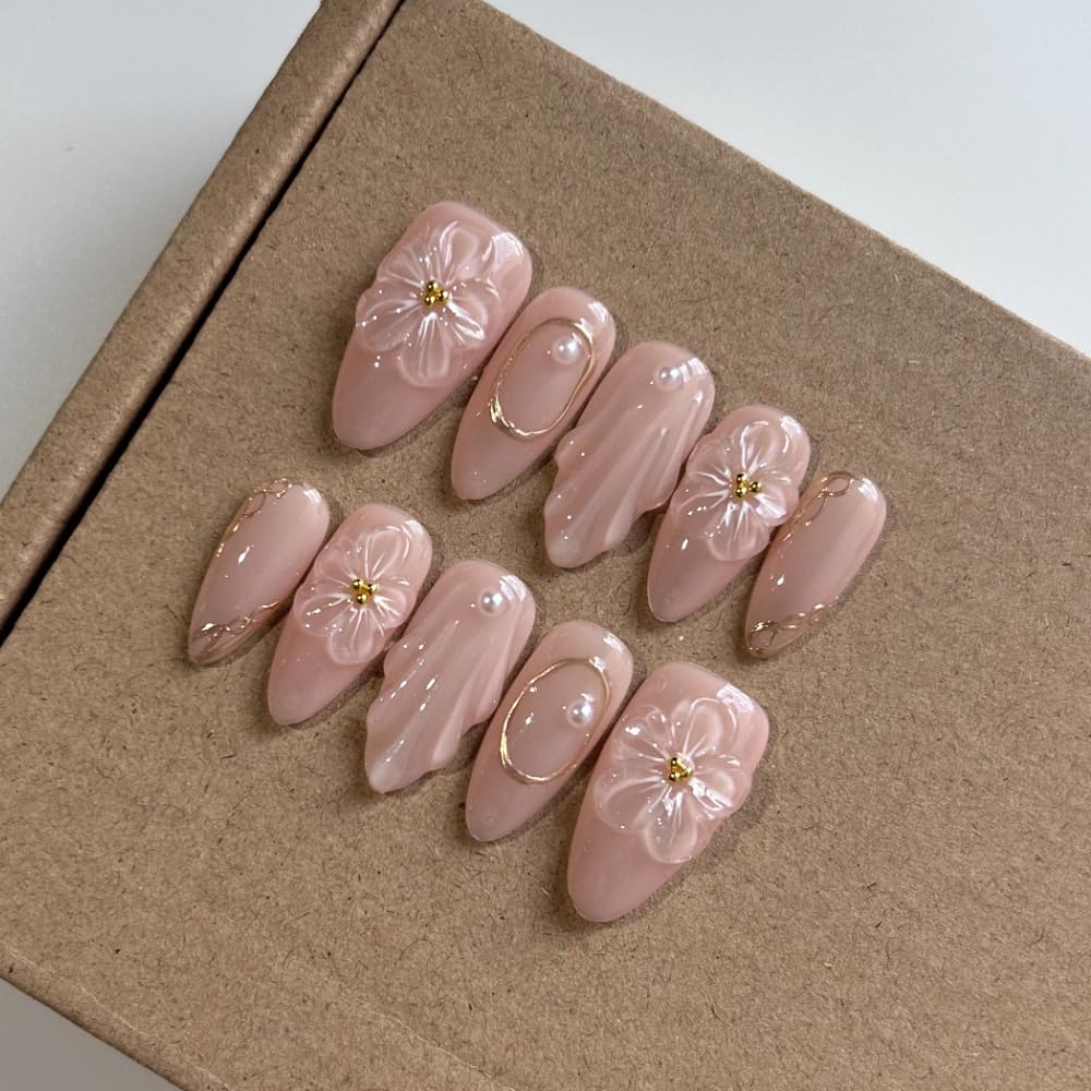 MAGLFELL kit ongles adhésifs amande moyen, pose simple et sûre.