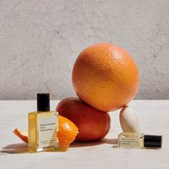 No.09 Vallée de Farney montre les notes citrus-boisées pour un réveil frais.