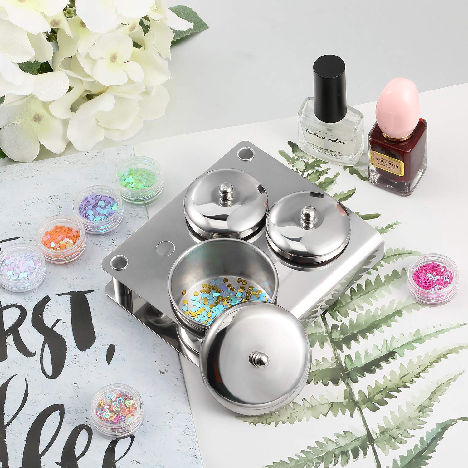 Maitys accessoire professionnel durable, parfait pour l'art des ongles et l'organisation.