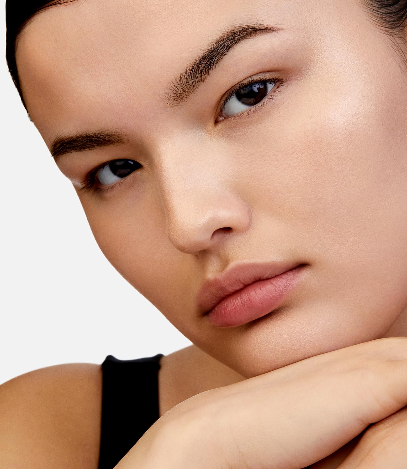 FINI lumineux et floutage subtil avec MAKE Diffusion Dew Skin Tint