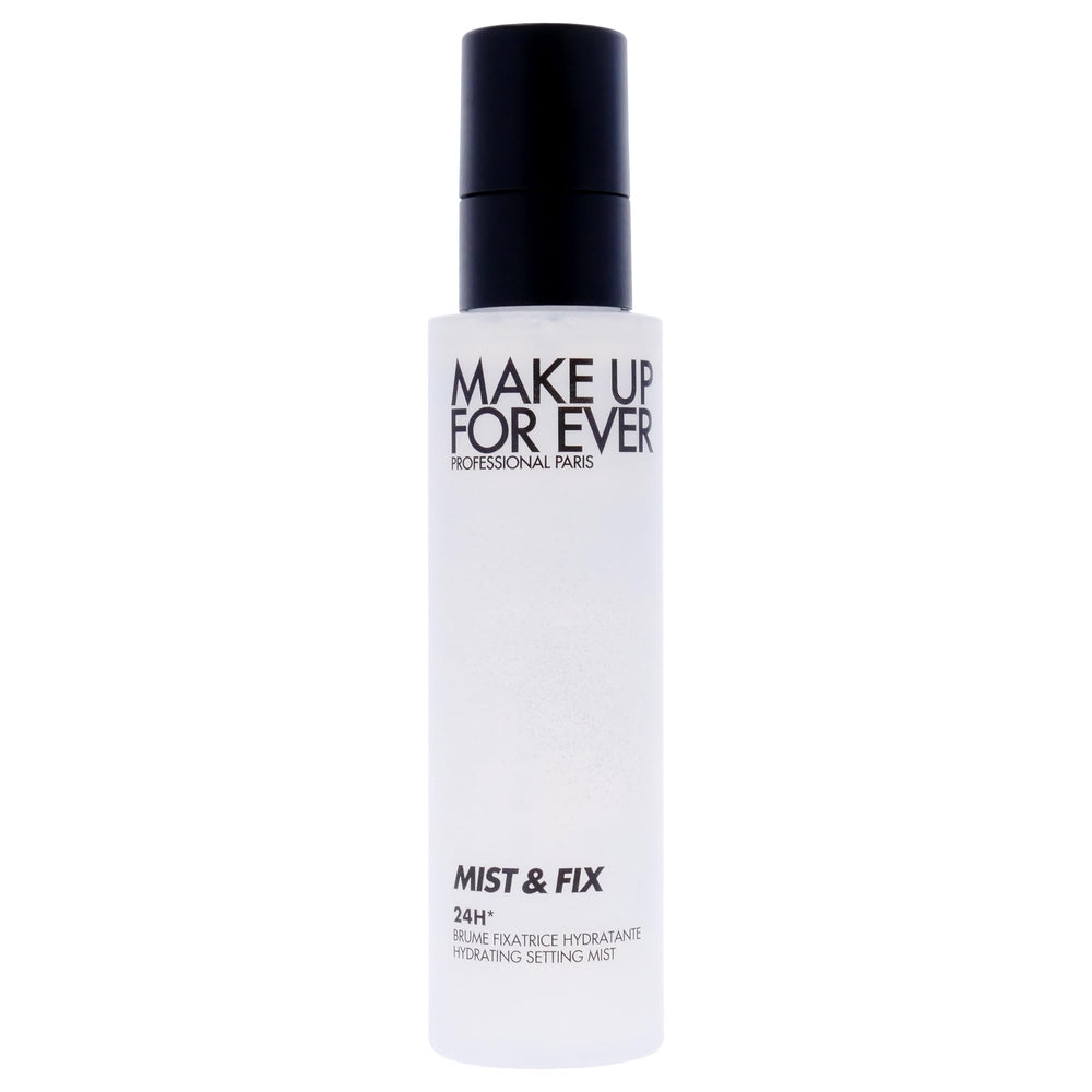 Make Up For Ever Mist et Fix, bouteille spray prête à revitaliser le teint.
