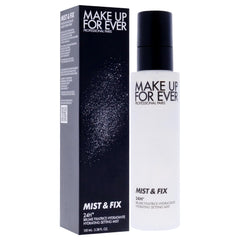 Make Up For Ever Mist et Fix, application légère pour préparer la peau.
