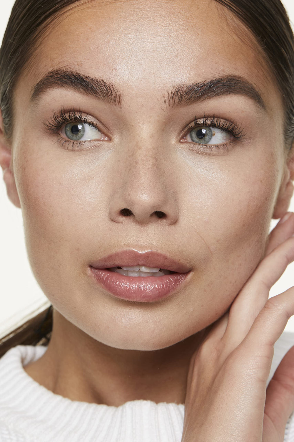 Makeup Revolution Ultra Sculpt & Contour Kit – conseils d’application simples pour un look quotidien.