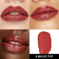 MAKI YIKA application de rouge lèvre mauve pour une teinte uniforme.