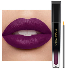 MAKI YIKA rouge à lèvres violet foncé sur lèvres, couleur intense et durable.