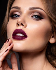 MAKI YIKA Texture matte veloutee – fini lisse et mat sur les levres