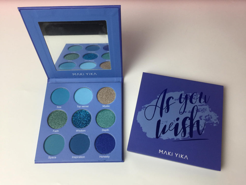 MAKI YIKA teintes bleues variées pour créer des looks selon l'occasion.