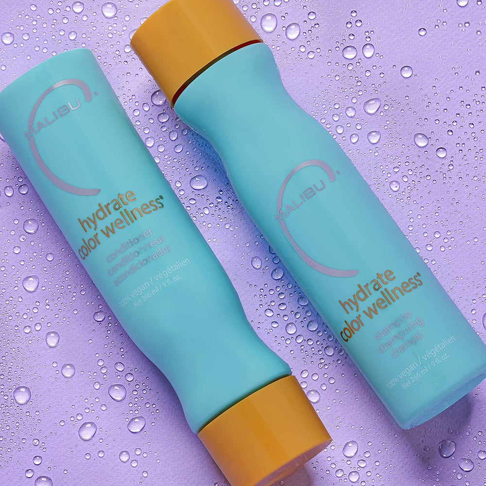 Conditionnement sur cheveux humides, flacon Malibu C Hydrate Color Wellness prêt à démêler