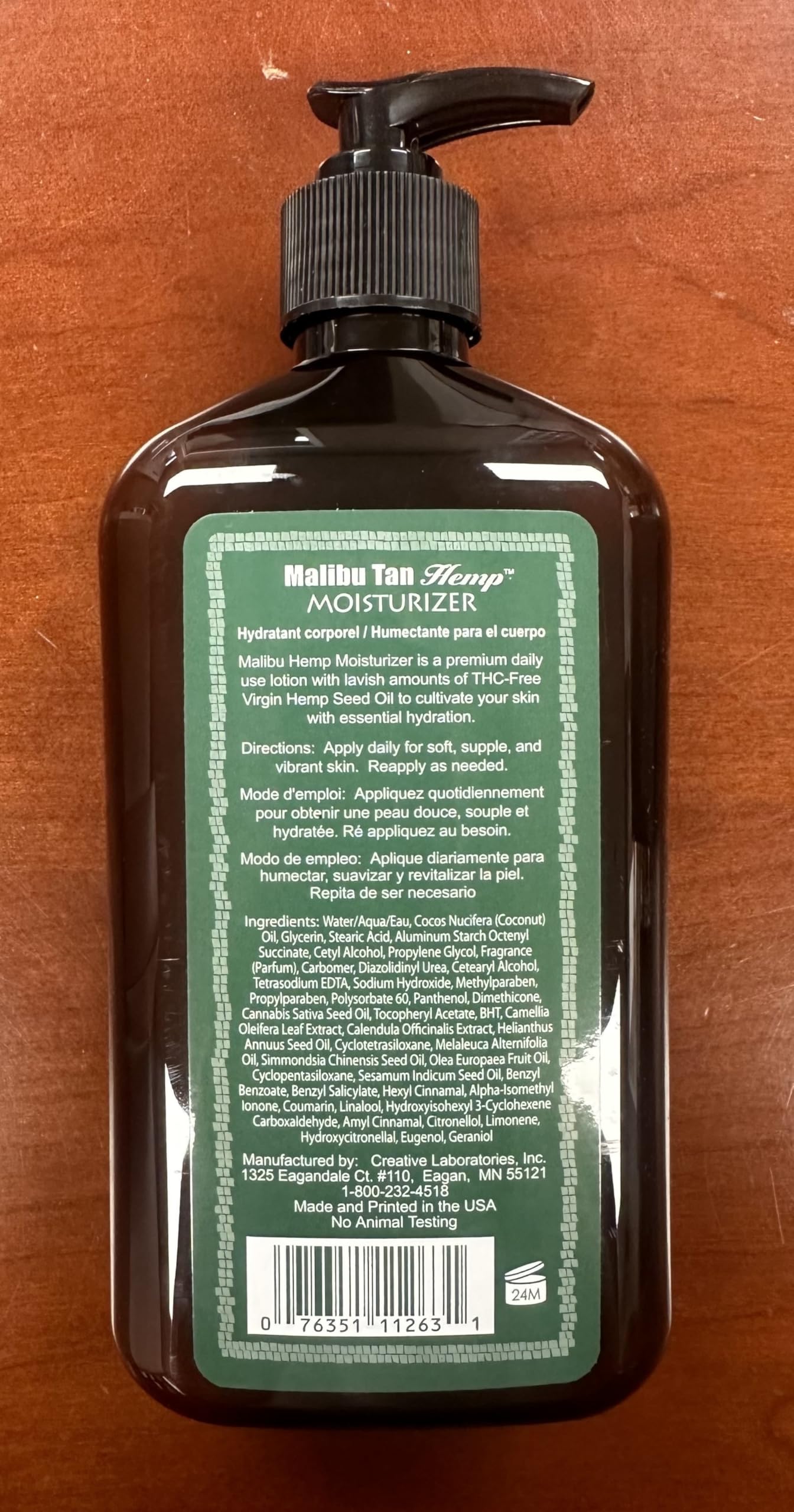 Malibu Tan, application douce avec pompe pour hydratation immédiate.