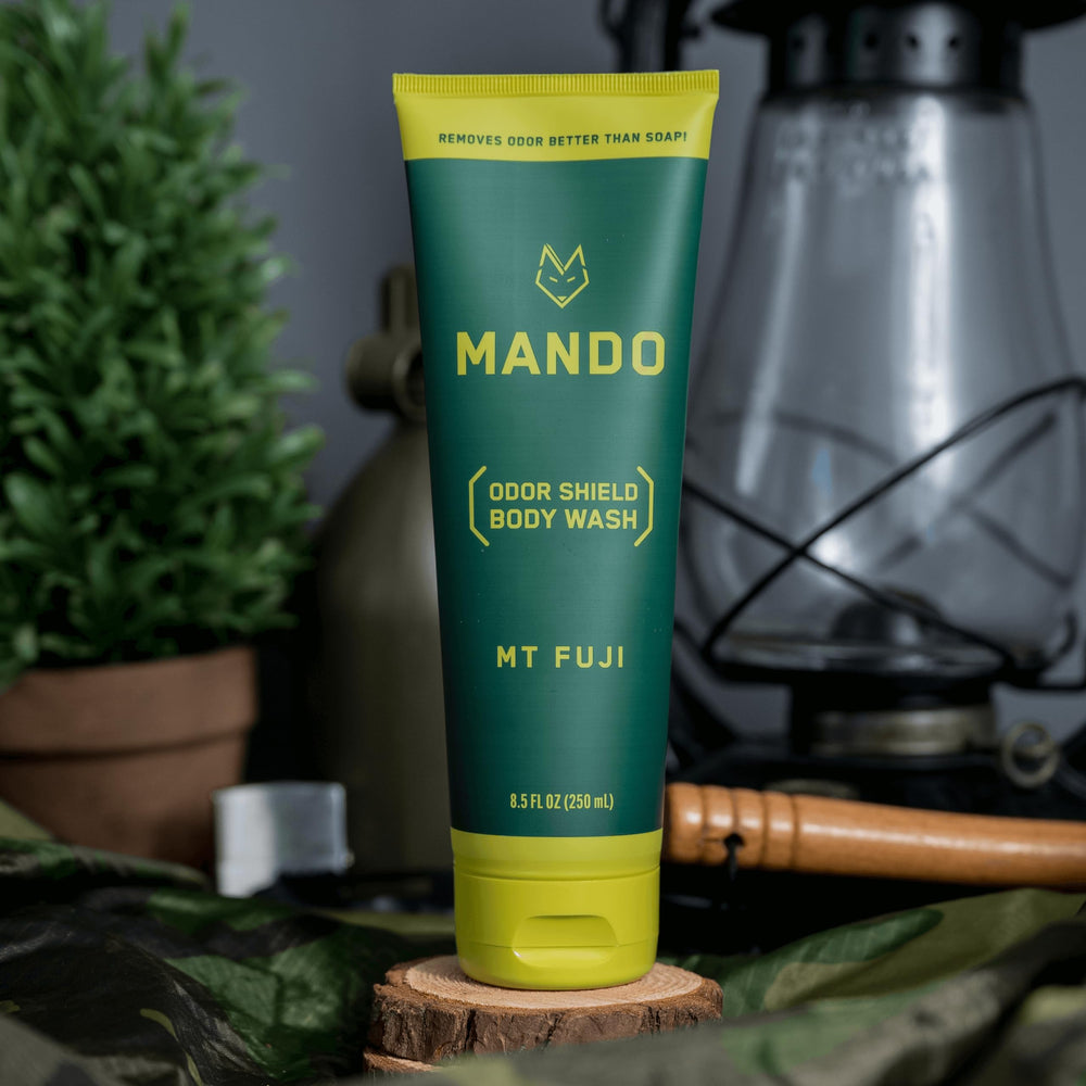 Mando gel-douche-mousse-riche-corps: mousse dense qui nettoie le corps en douceur.