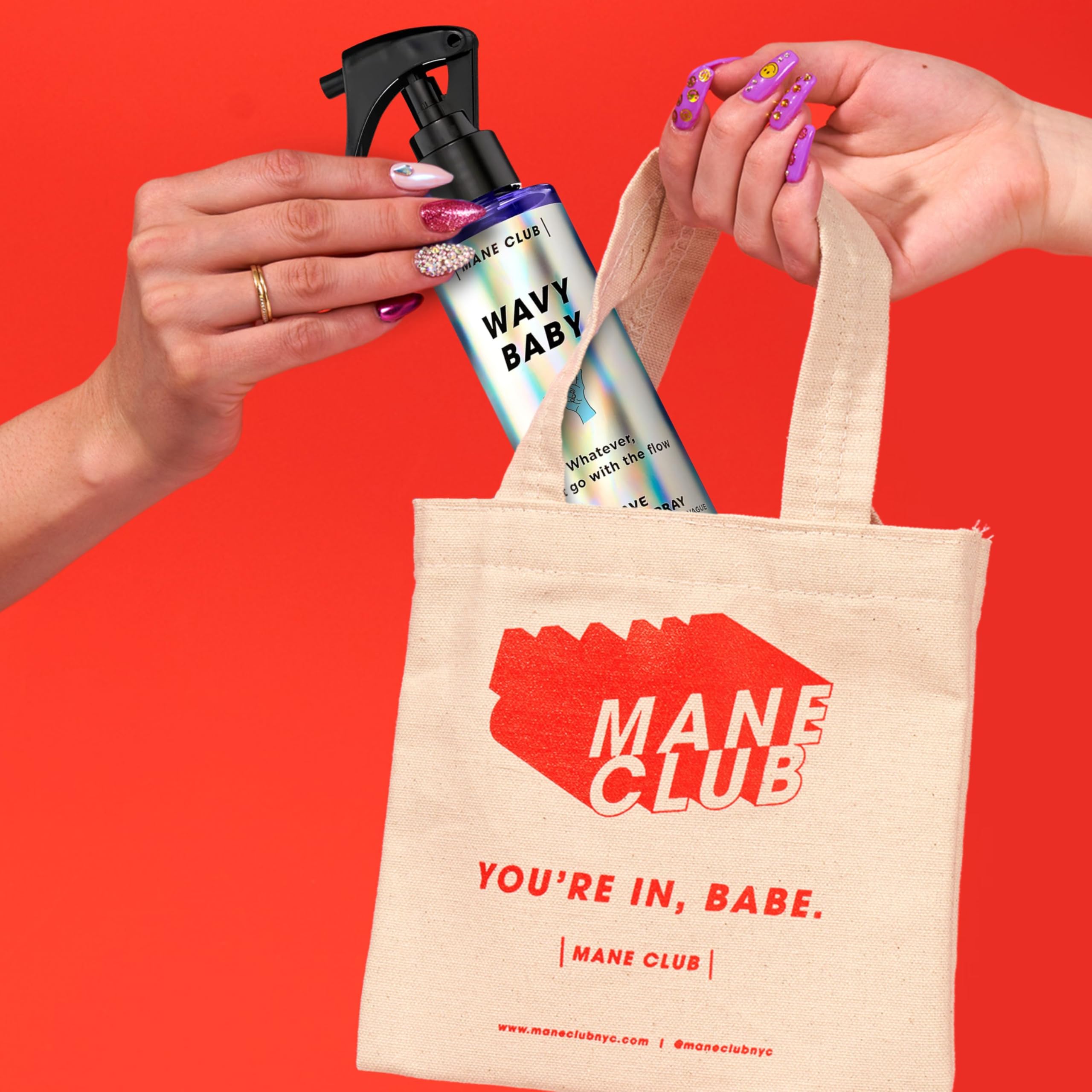 MANE CLUB Wavy Baby Wave Texture Spray : formule sans sulfates, parabènes, phtalates, gluten et alcool.