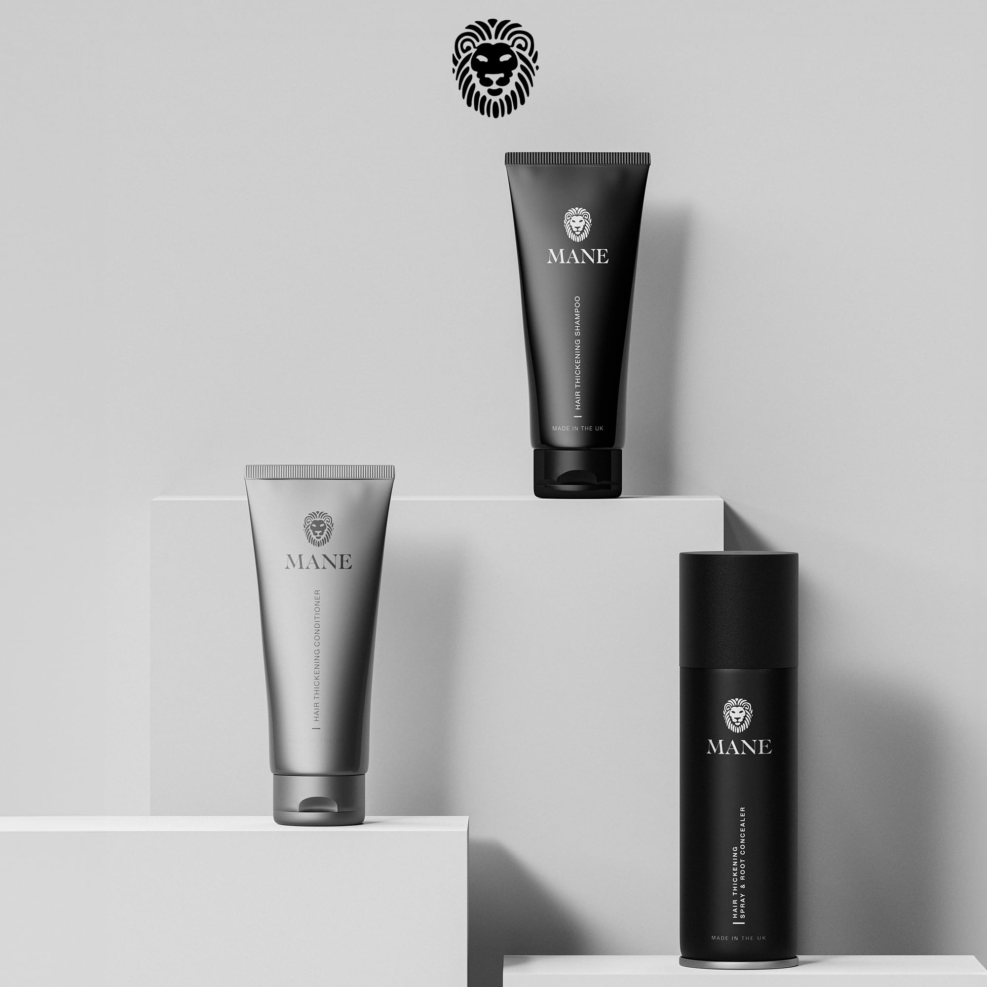 MANE Spray Épaississant Cheveux — Retouche racines et épaississement discret pour un look soigné.