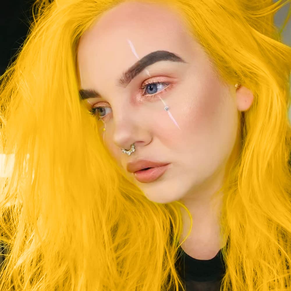 MANIC PANIC Classic Sunshine – avant et après transformation capillaire.