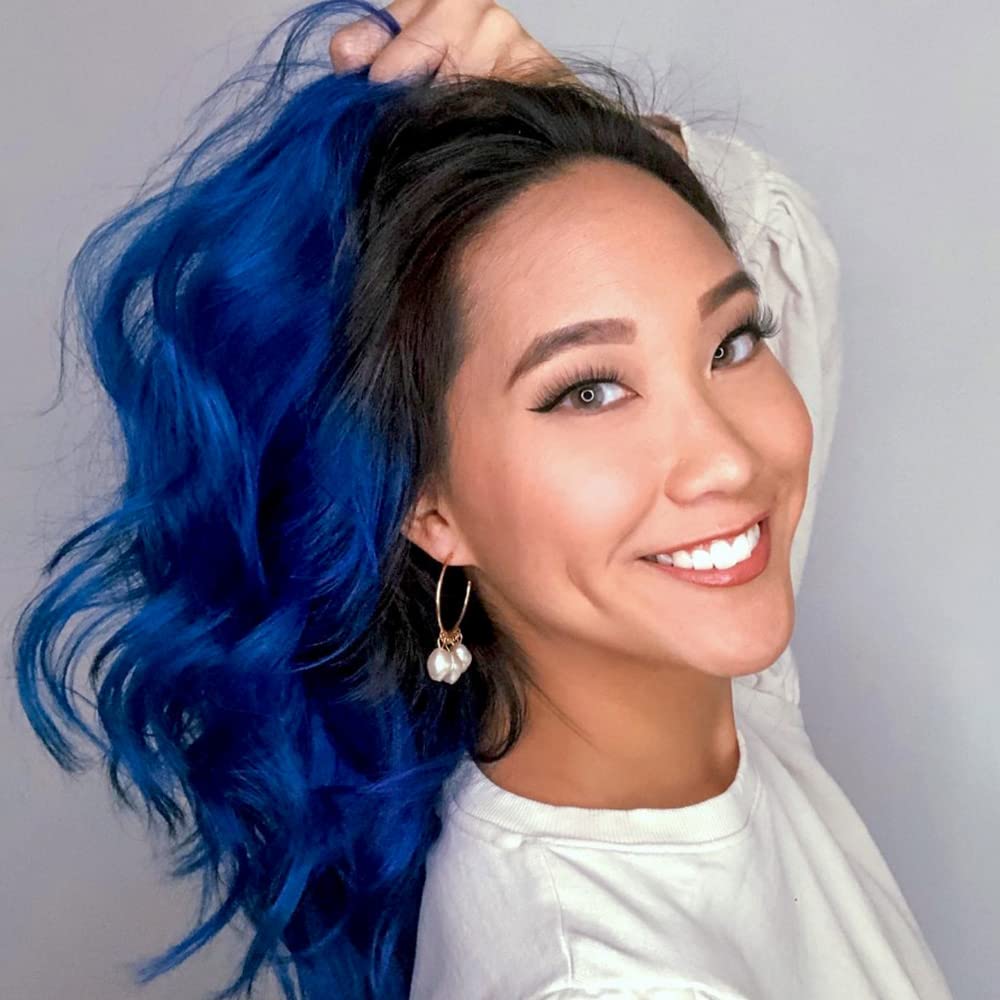 MANIC PANIC Shocking Blue — Emballage refermable pratique pour réutiliser la couleur sans gaspillage.