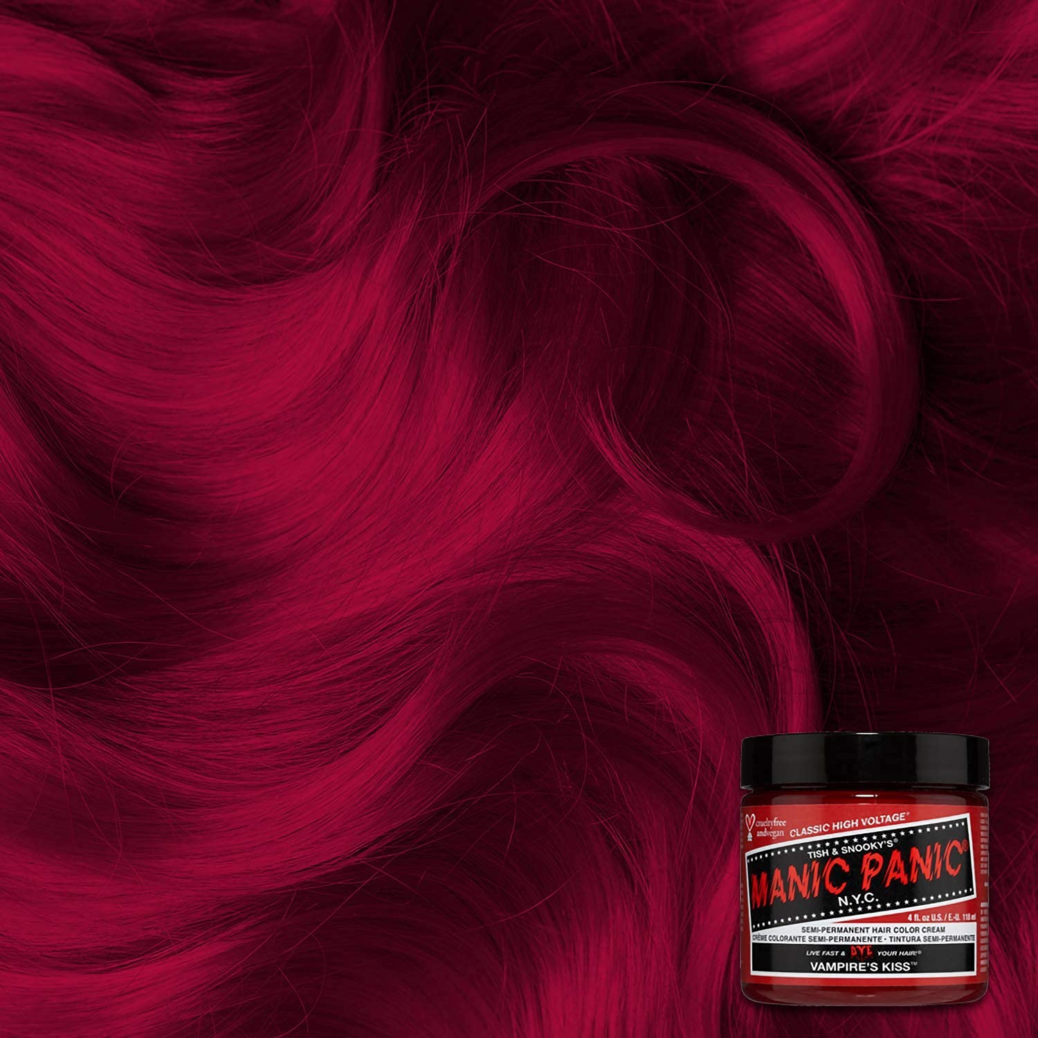 MANIC PANIC Vampire's Kiss - nuance rouge moyen avec sous-tons roses visibles.