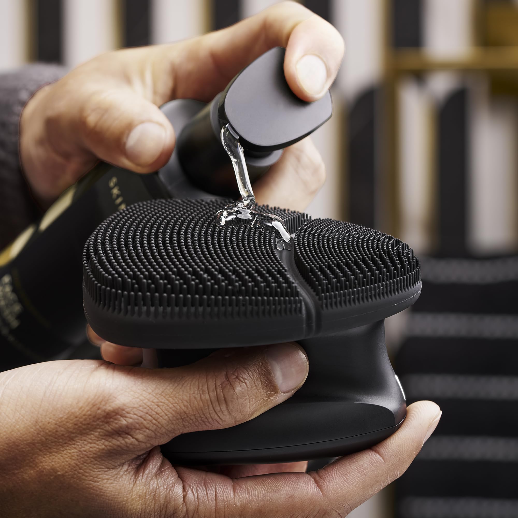 MANSCAPED Face Buffer Pro: nettoyage rapide en 60 secondes pour peau nette.
