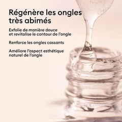 Ongles endommagés – avant l’application S.O.S Base Coat Manucurist.