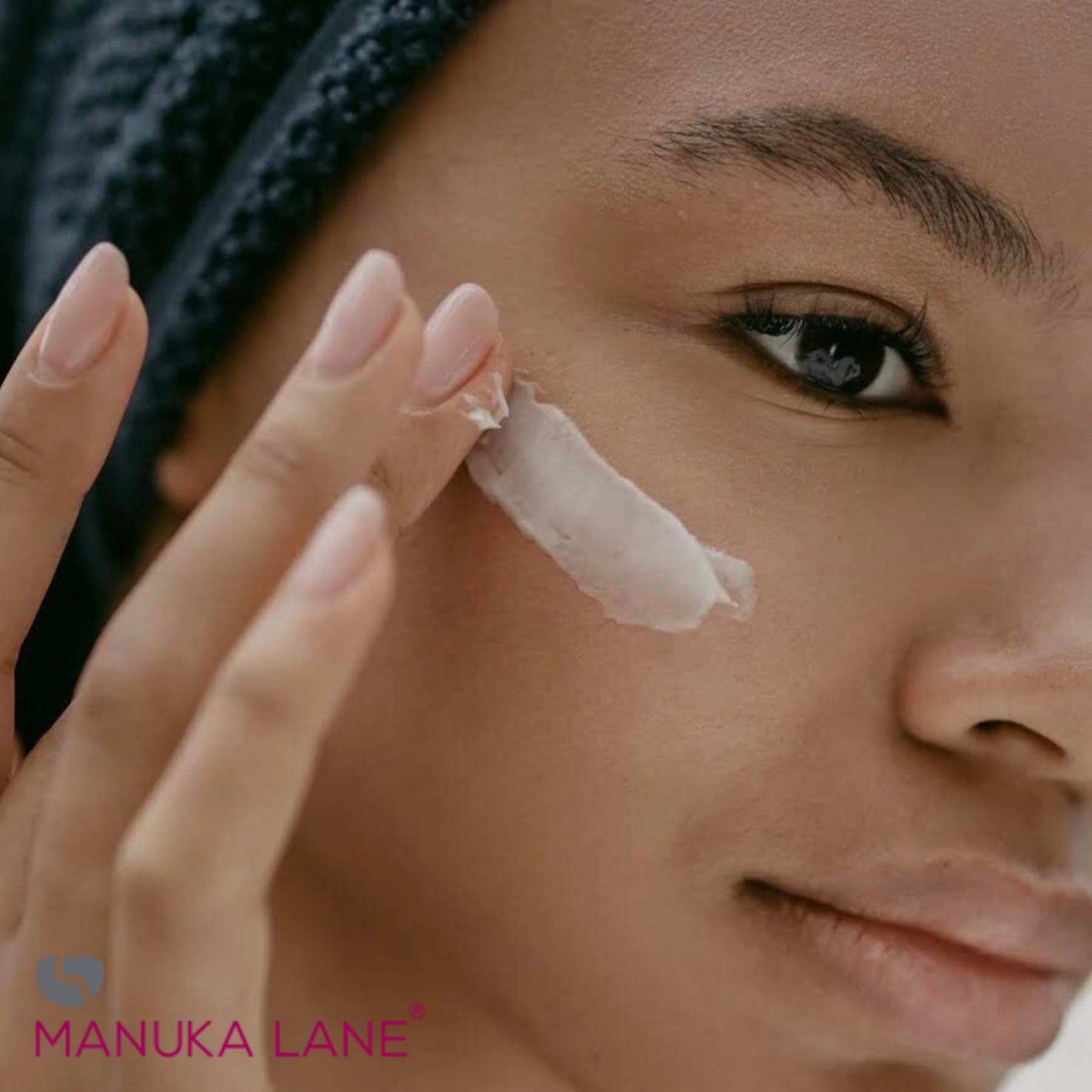 Manuka Lane Sérum Botanique – gelée royale et aloé pour nourrir la peau.