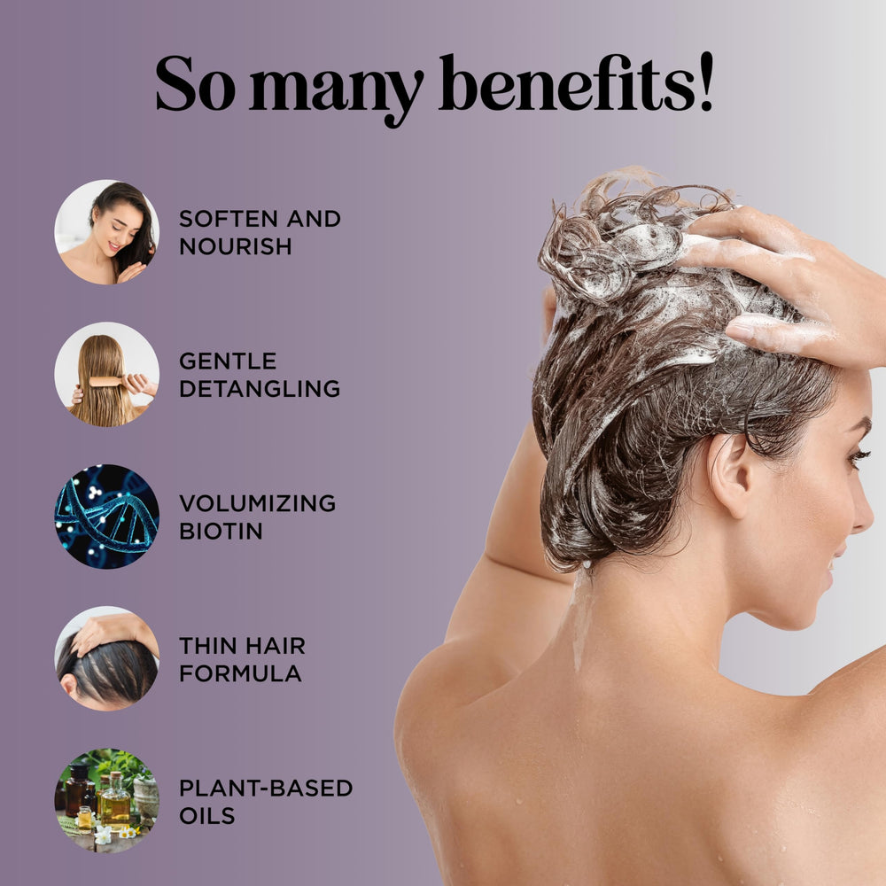 Maple Holistics Shampoing Biotine: texture crèmeuse prête pour lavage en douceur.
