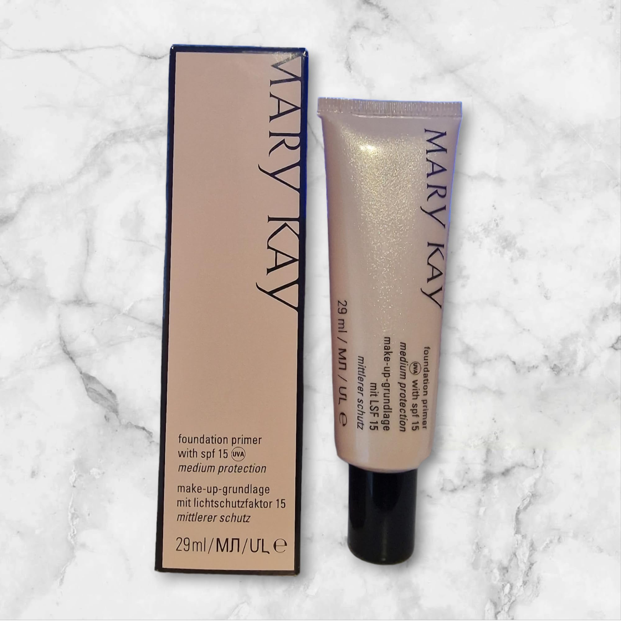 Application rapide du primer Mary Kay pour un teint lisse