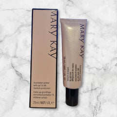 Application rapide du primer Mary Kay pour un teint lisse