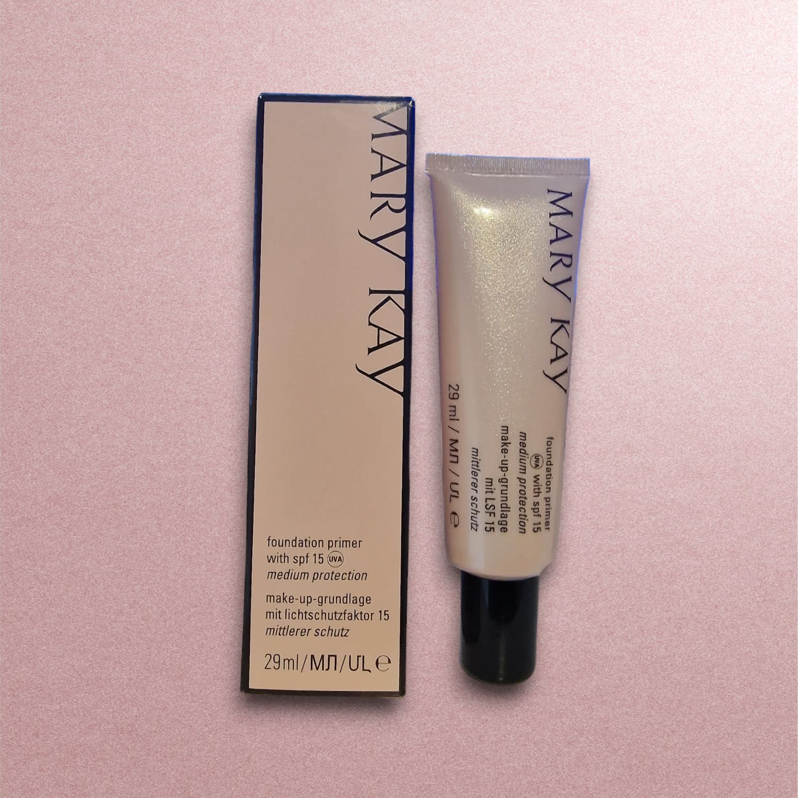 Base Mary Kay SPF 15, texture légère prête le teint