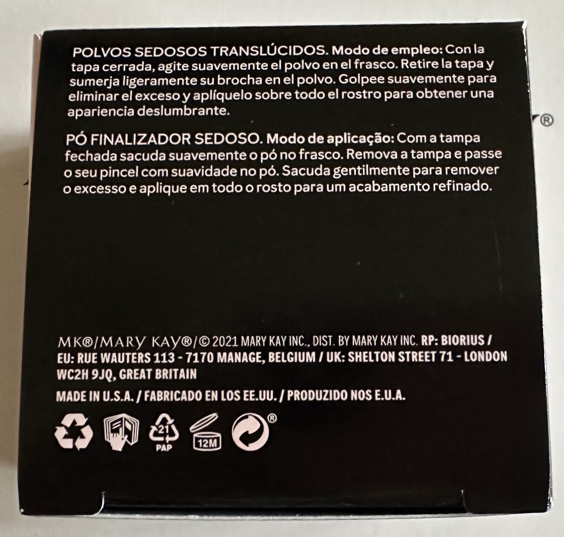 Mary Kay propose une teinte clair moyen ivoire adaptée à diverses carnations.