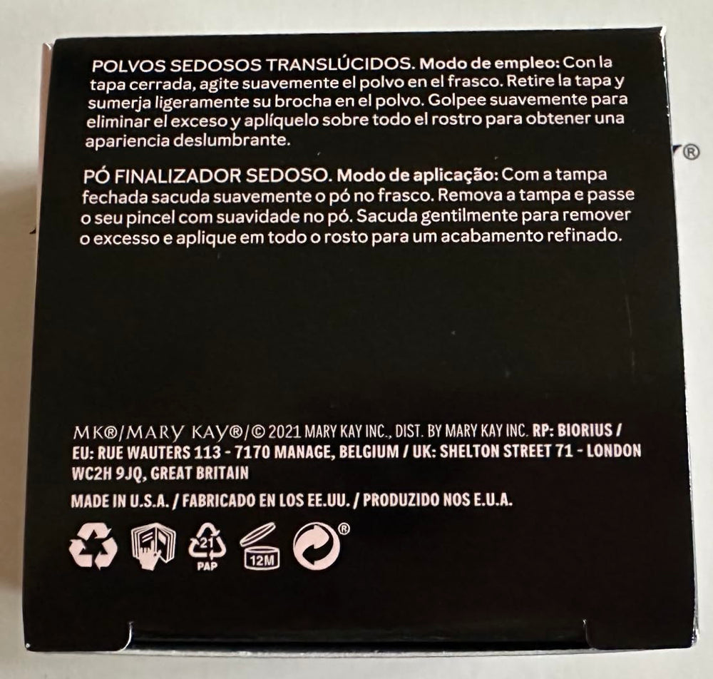 Mary Kay propose une teinte clair moyen ivoire adaptée à diverses carnations.