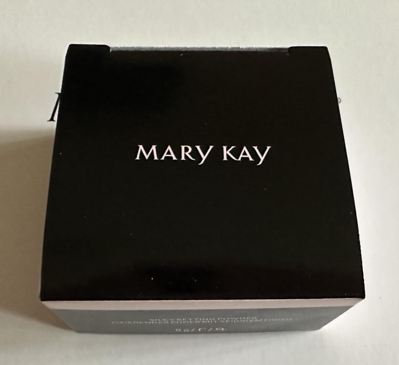 Mary Kay offre une finition matte subtile qui contrôle la brillance.