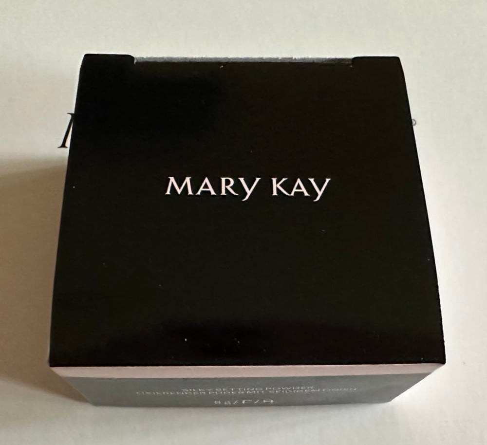Mary Kay offre une finition matte subtile qui contrôle la brillance.
