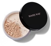 Texture soyeuse de Mary Kay sur la peau pour un fini naturel.