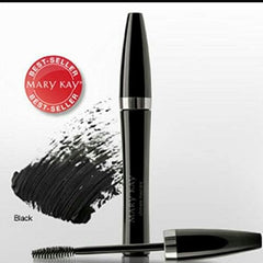 Mary Kay Ultimate Mascara regard defini, cils séparés et nets.