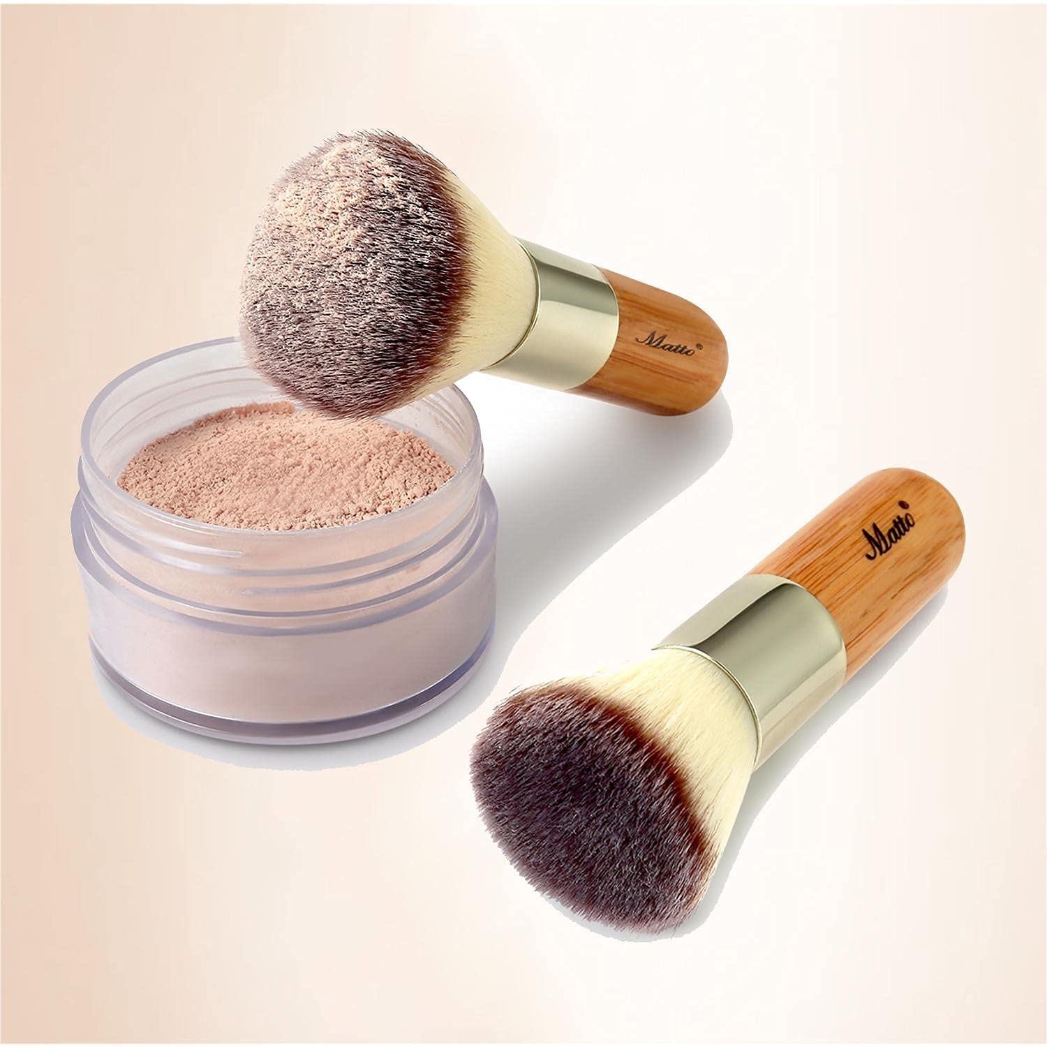 Pinceau Matto Kabuki rond idéal pour poudre et minéraux.