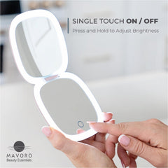 Mavoro LED travel mirror close-up lens highlights detailed makeup checks and skin inspection.