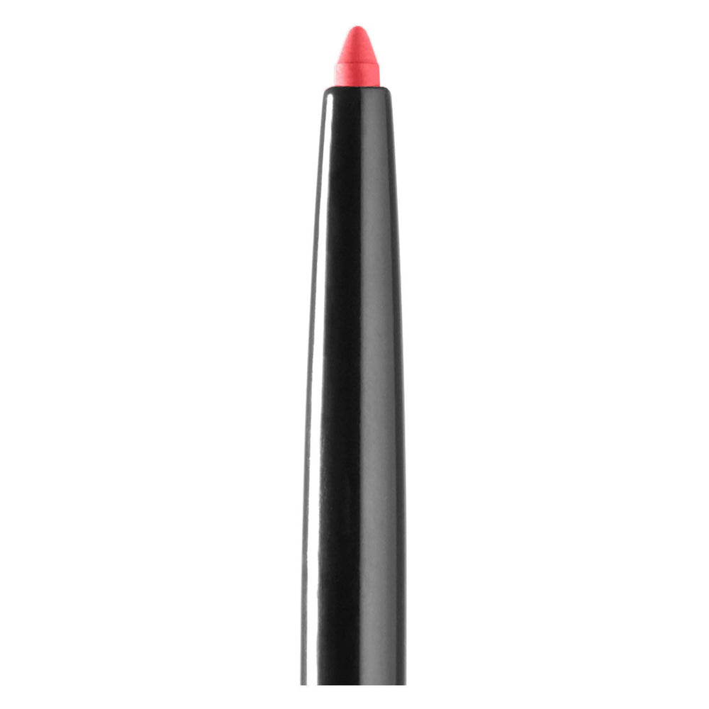 Application douce du crayon contour lèvres crème sans bavures et longue tenue.