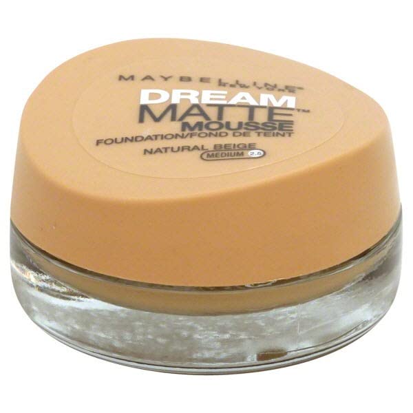 Maybelline Dream Matte Mousse, texture mousse; application facile et couvrance naturelle.