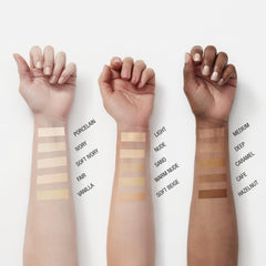 Maybelline Fit Me Concealer teinte naturelle couvre rougeurs et imperfections.
