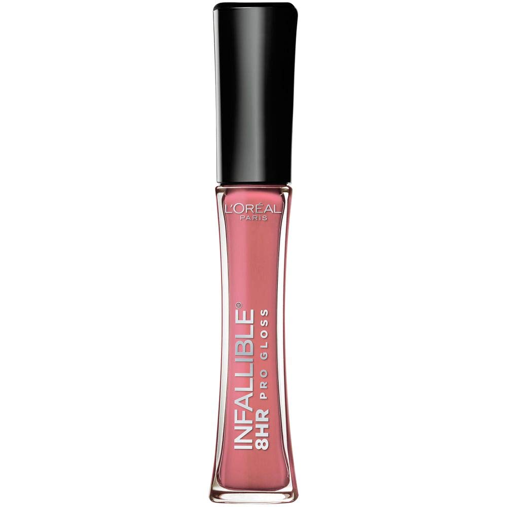 Maybelline Infallible Gloss – l’application centre-levres pour contour précis et brillance durable.