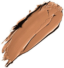 Maybelline Instant Age Rewind Eraser, SPF 18, protège et éclaire le teint au quotidien.