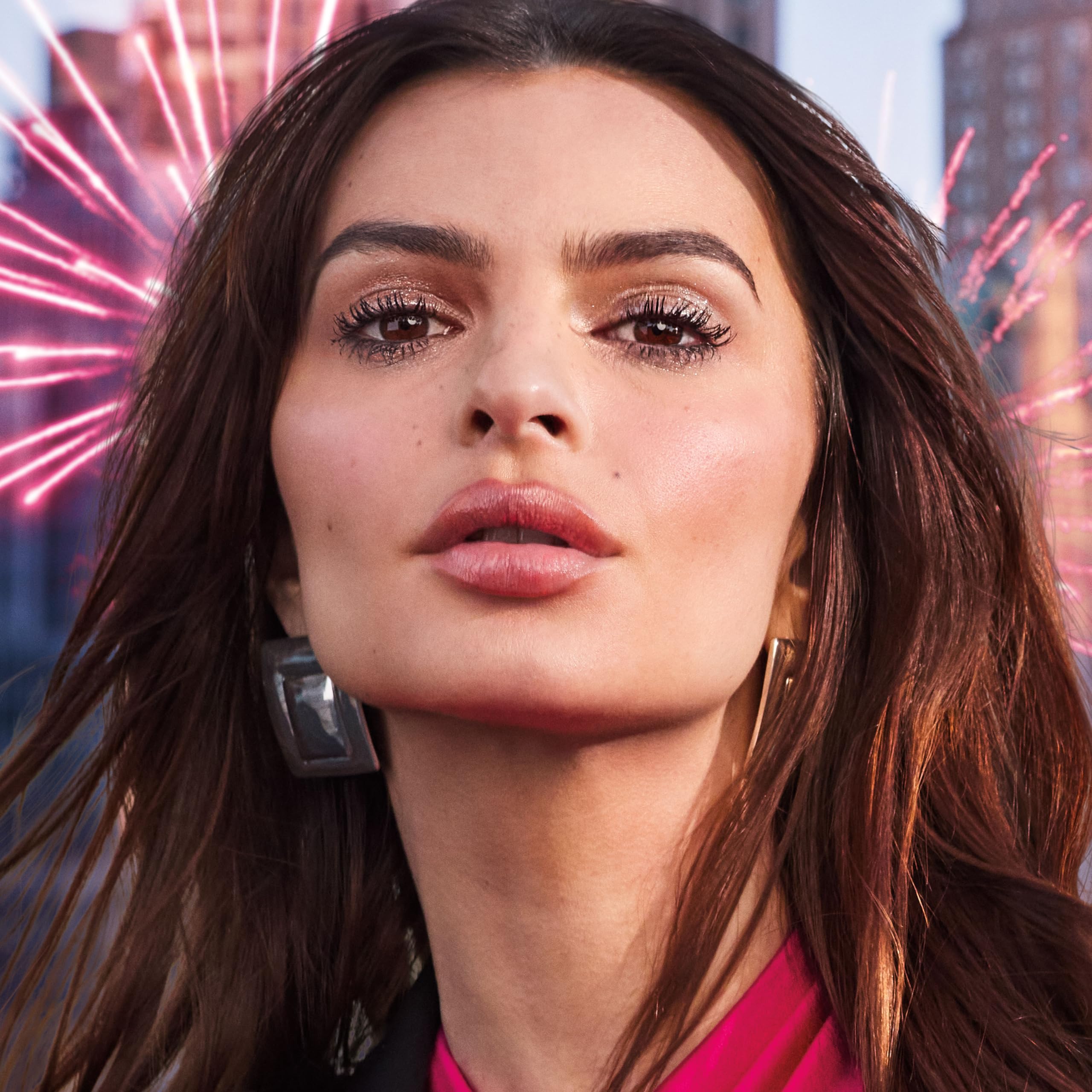 Maybelline Lash Sensational Firework – résiste à l'eau et éclat durable.
