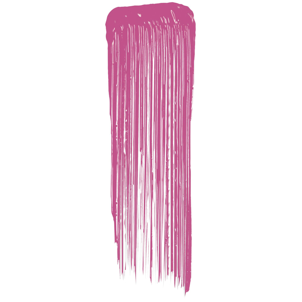 Maybelline Lash Sky High facilite l’application grâce à une texture fluide.