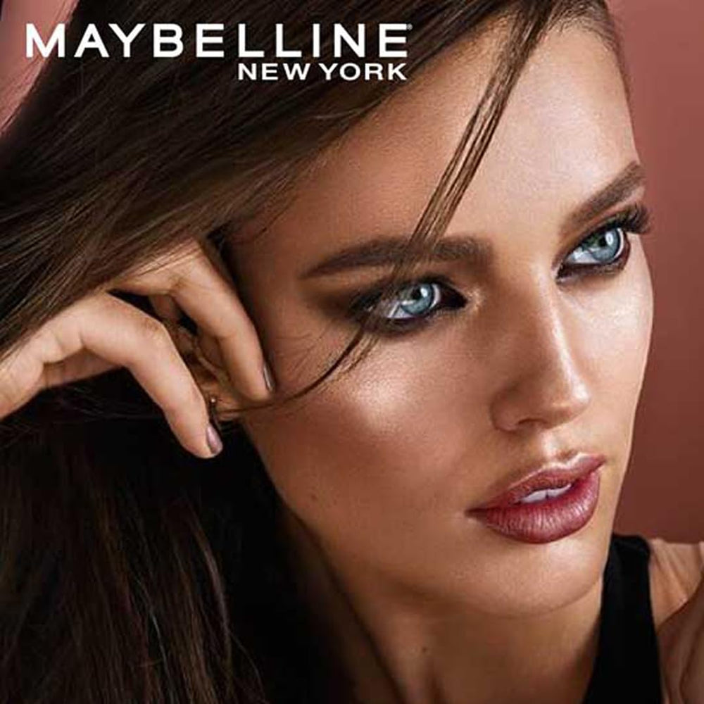 Maybelline Master Chrome Molten Gold – application sur les points clés pour un effet strobing.