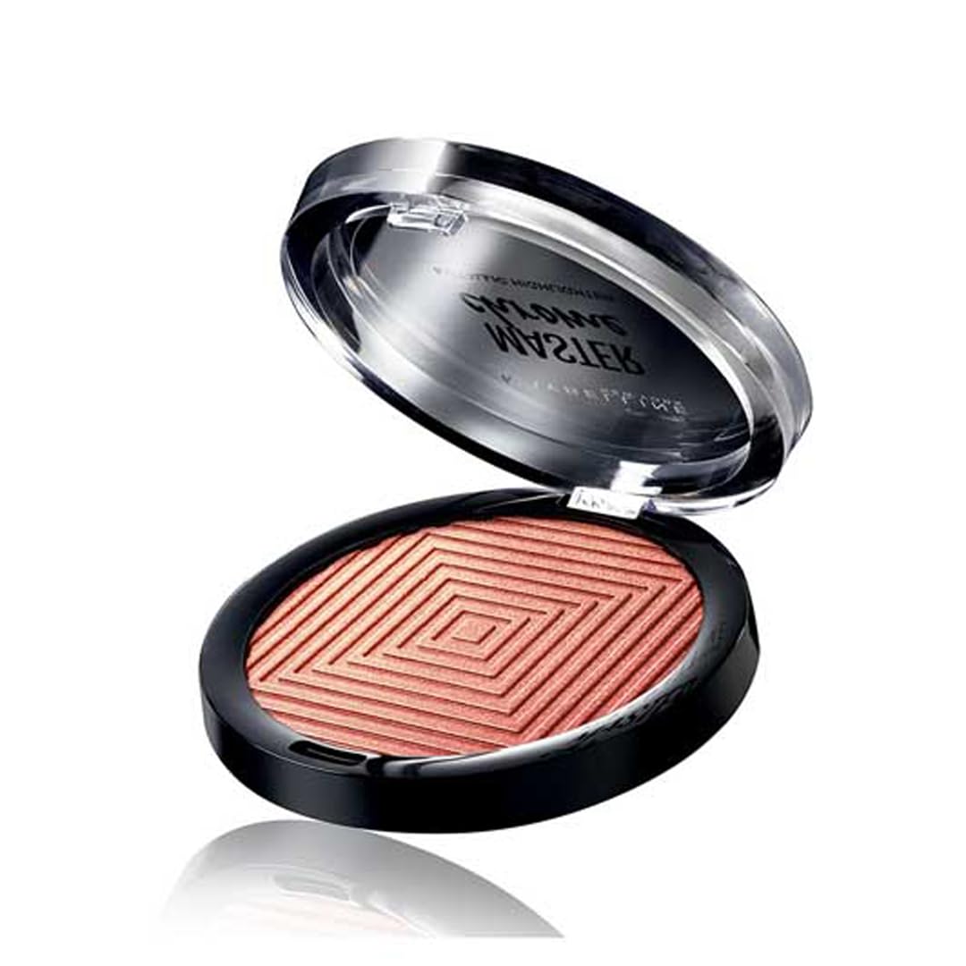 Brillance visage subtile avec Master Chrome Rose Gold, idéale pour les joues.