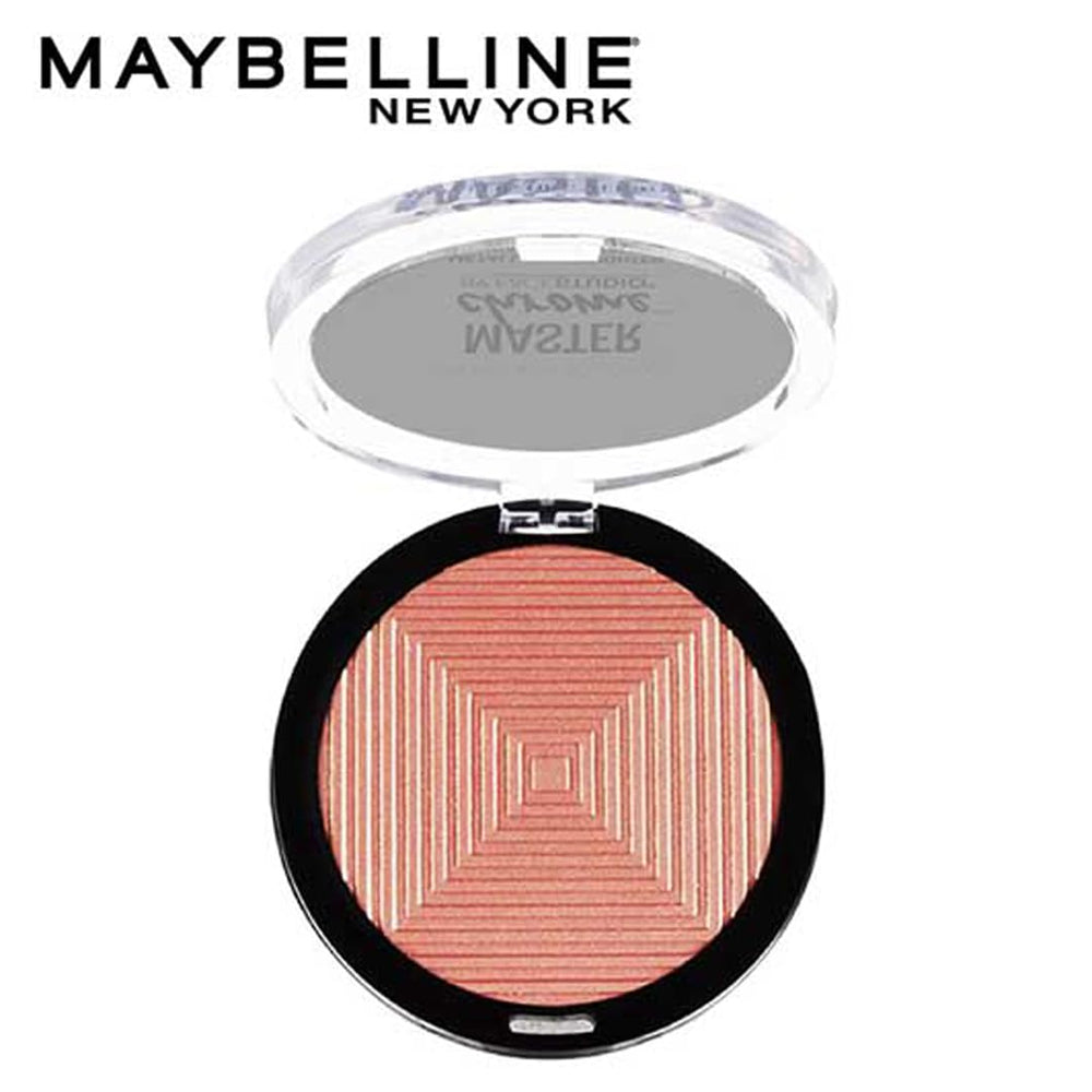 Maybelline Master Chrome Rose Gold : reflets métalliques pour un éclat durable sur le visage.