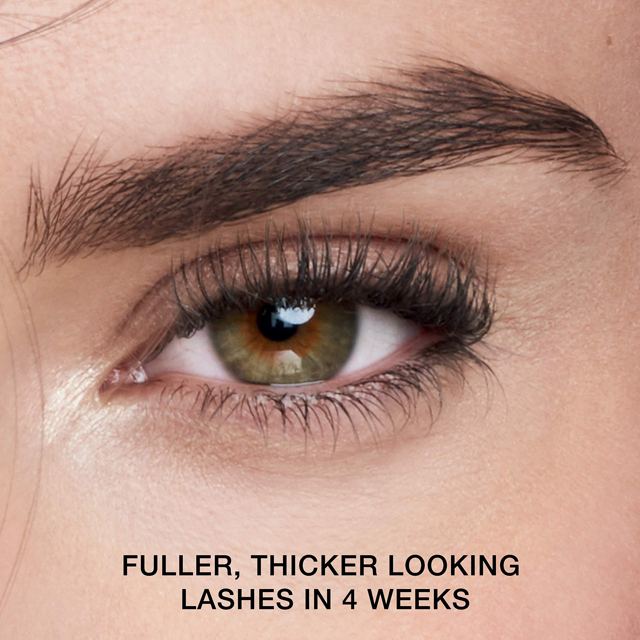 Texture soyeuse du sérum Maybelline enveloppant les cils avec douceur.