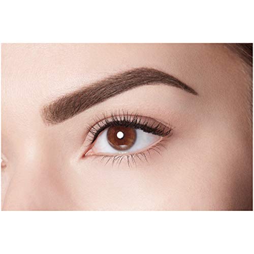 Maybelline Unbelieva-Brow, conseils de styling pour définir les sourcils.