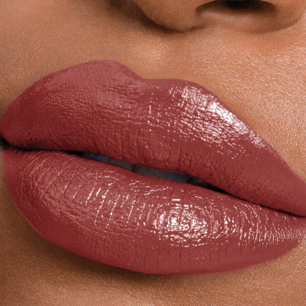 Longue duree 24 heures: Maybelline Super Stay 24 resiste toute la journee.